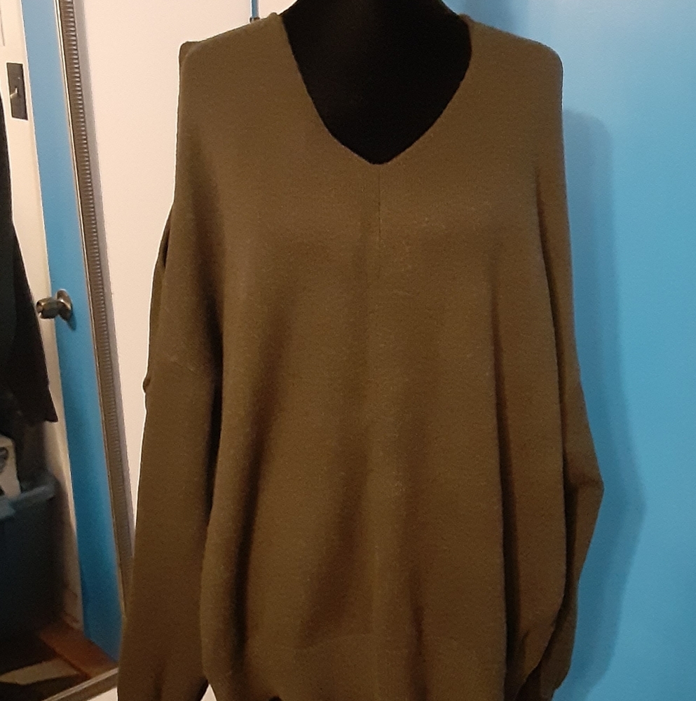 Women's sweater